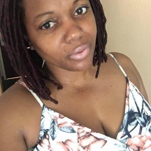 Meet your Posher, Della